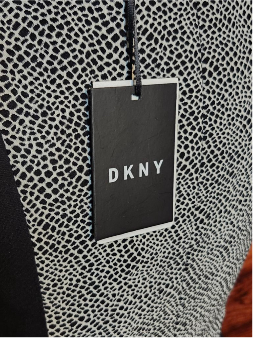 Women's DKNY Black & White Animal Print Cap Sleeve Dress Size 4 - Picture 3 of 5